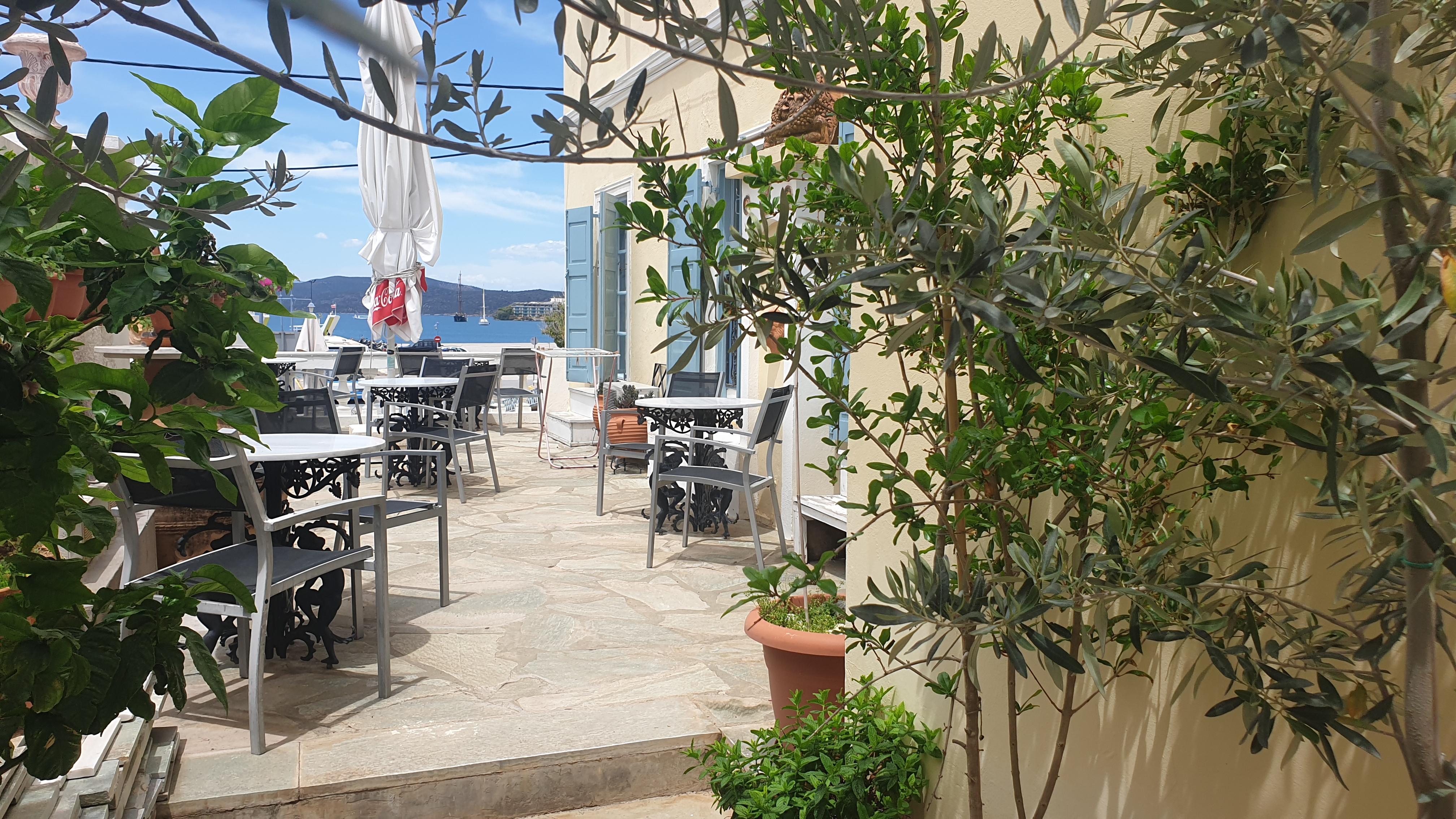 Poros Town Dionysos Hotel מראה חיצוני תמונה