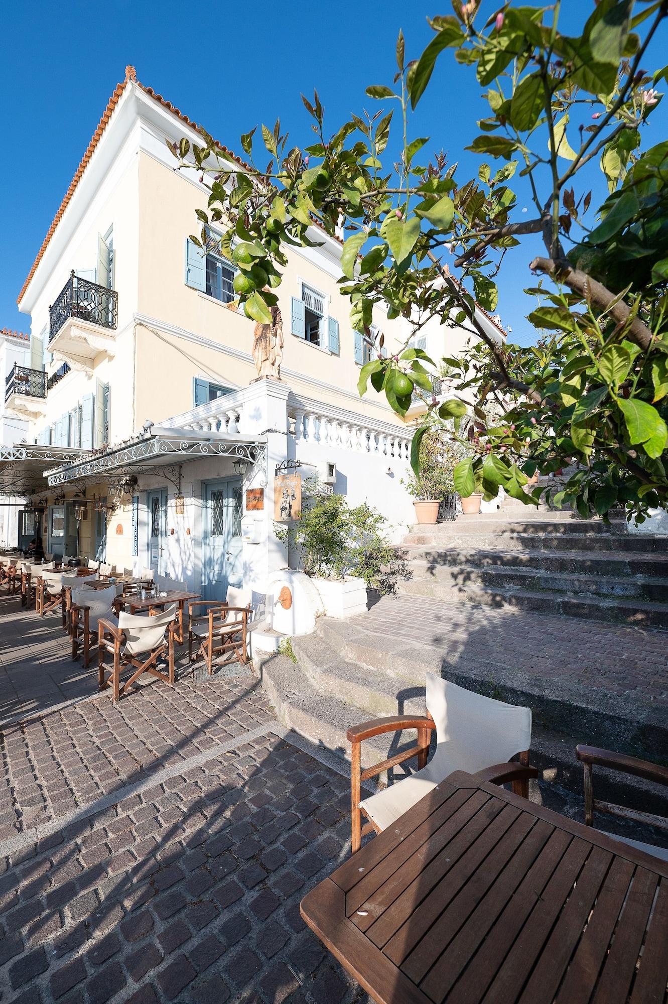 Poros Town Dionysos Hotel מראה חיצוני תמונה