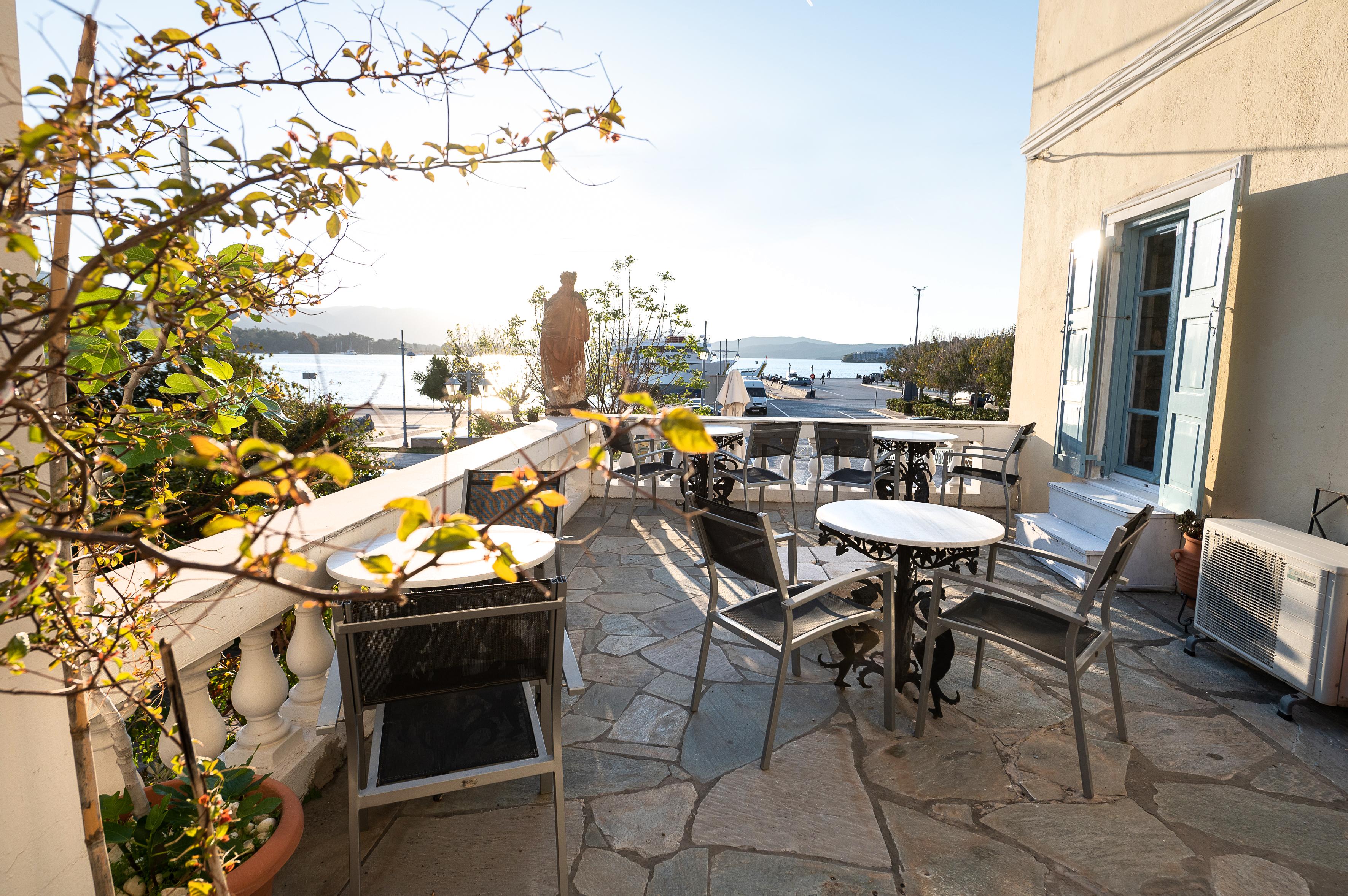 Poros Town Dionysos Hotel מראה חיצוני תמונה