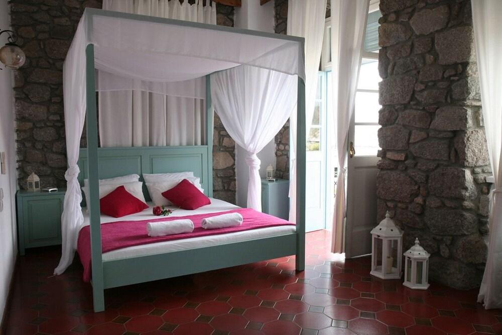 Poros Town Dionysos Hotel מראה חיצוני תמונה